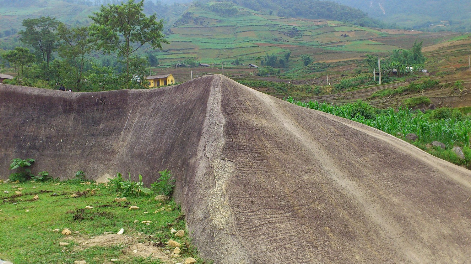 bãi đá cổ sapa