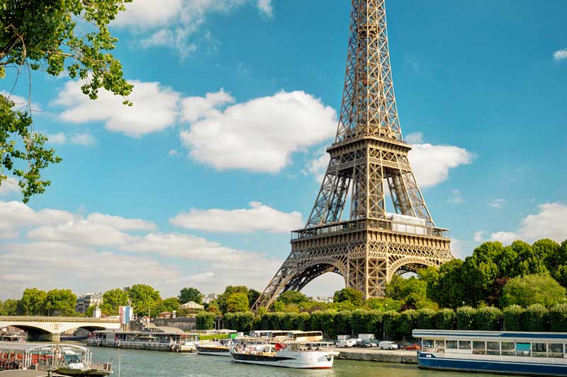 Tháp eiffel