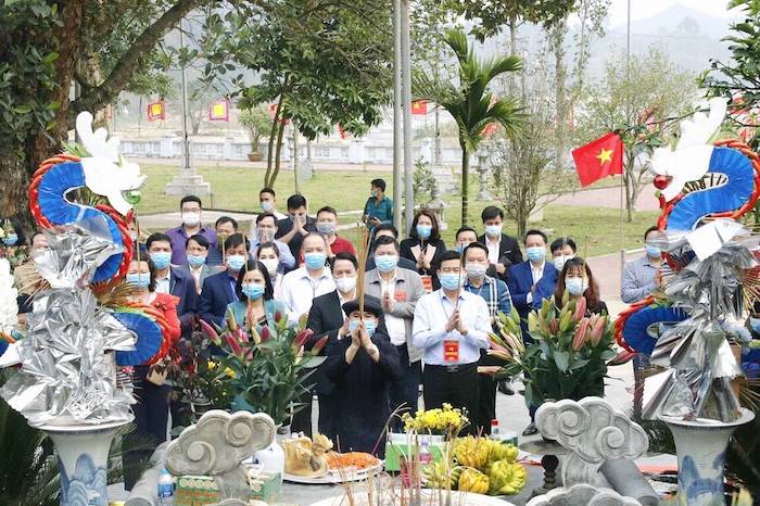 Giới thiệu về Đền Đông Cuông Giới thiệu về Đền Đông Cuông