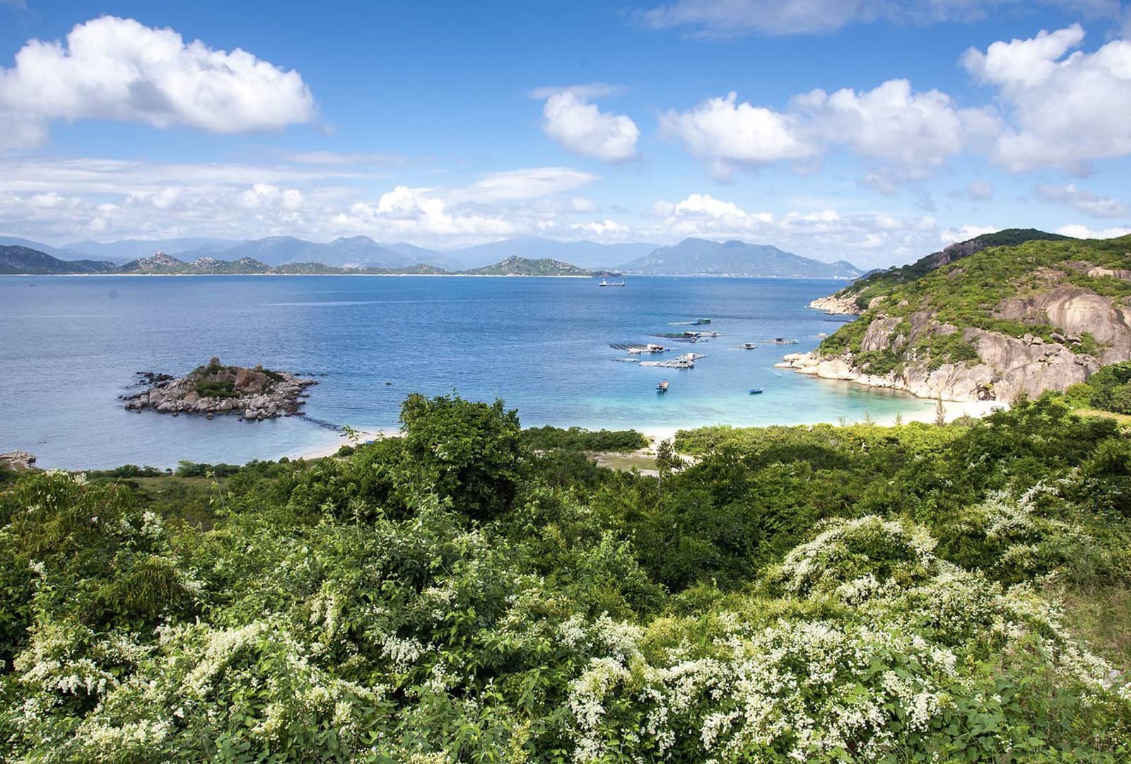 Đảo Bình Ba - một trong những đảo nguyên sơ nhất của Nha Trang