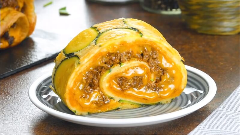 Trứng ngỗng cuộn phô mai