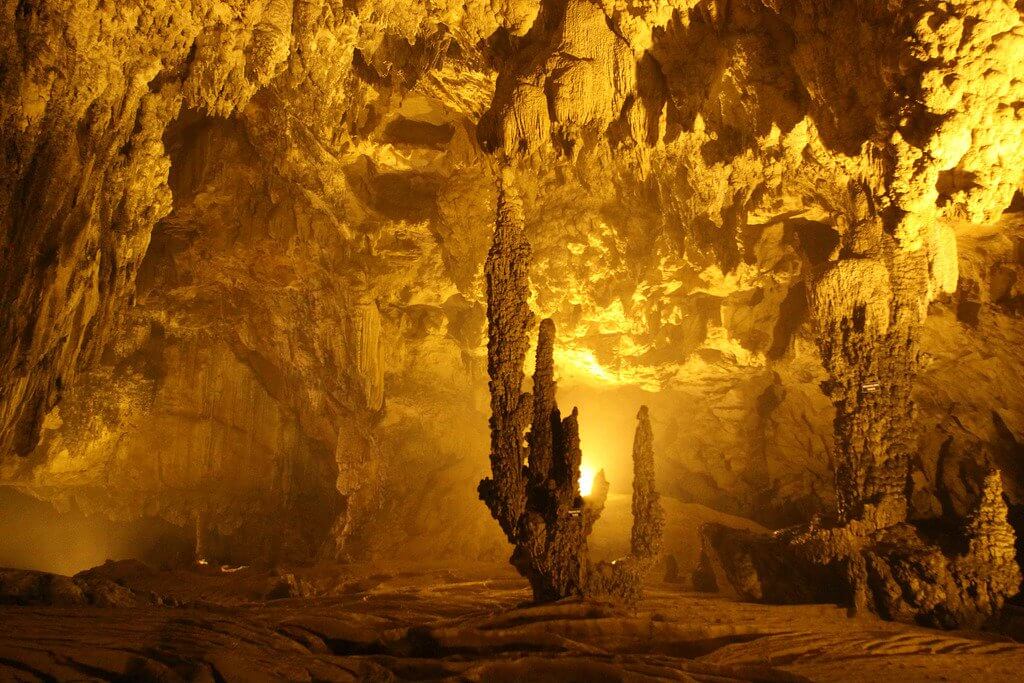 Động Ngườm Ngao