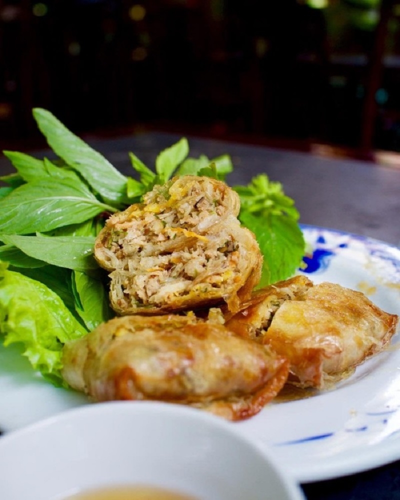 Nem cua bể. Nem cua bể.