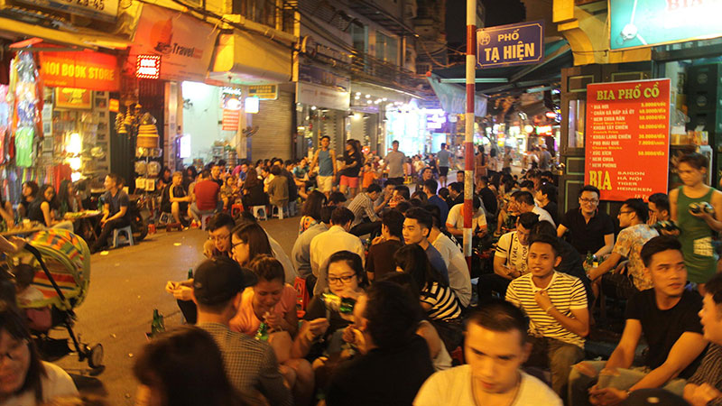 Phố bia Tạ Hiện Phố bia Tạ Hiện